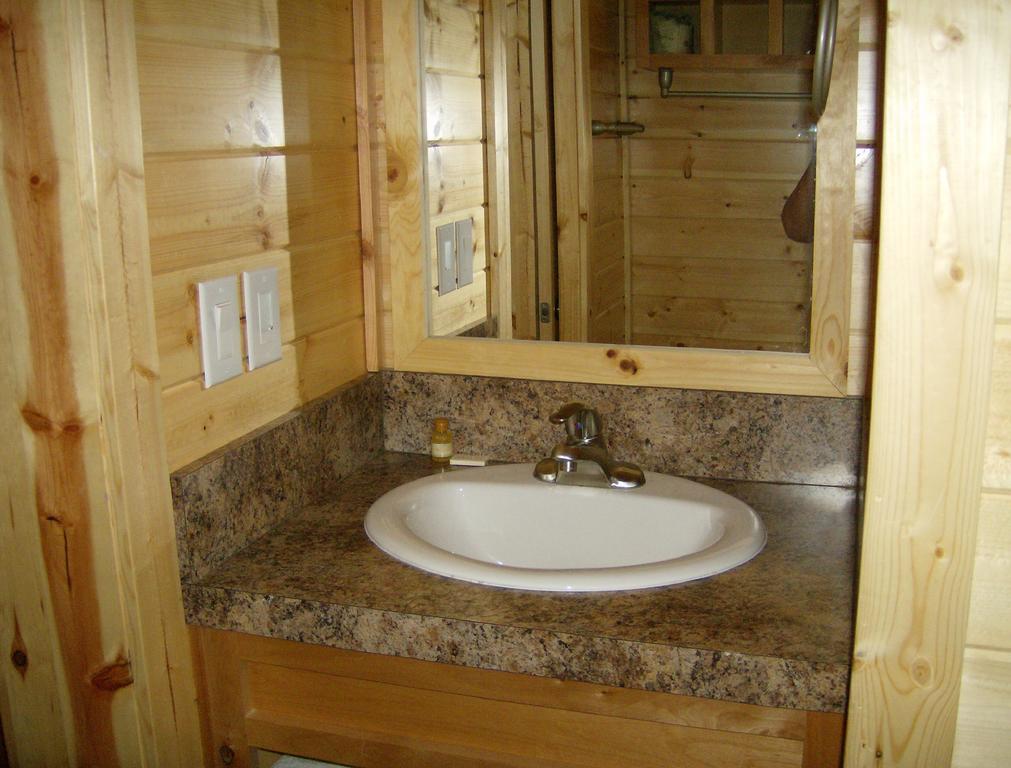 Lake Minden Camping Resort Cottage 2 Nicolaus エクステリア 写真