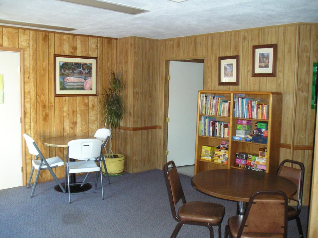 Lake Minden Camping Resort Cottage 2 Nicolaus エクステリア 写真
